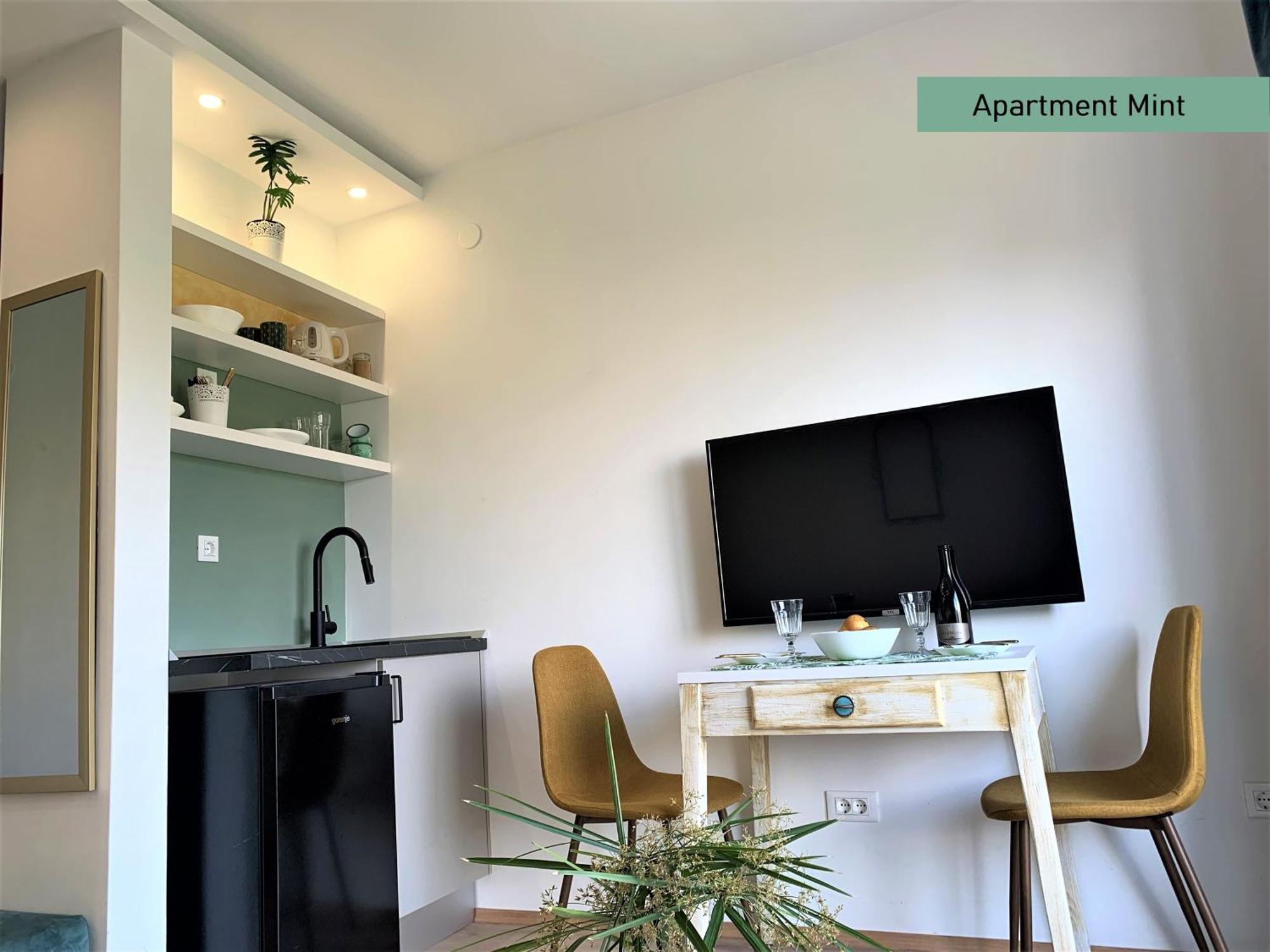 Apartments Garden House พอดโกรา ภายนอก รูปภาพ